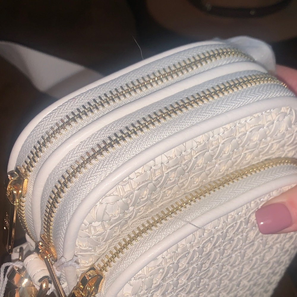 Mali + Lili White Crossbody Bag - Picture 7 of 8